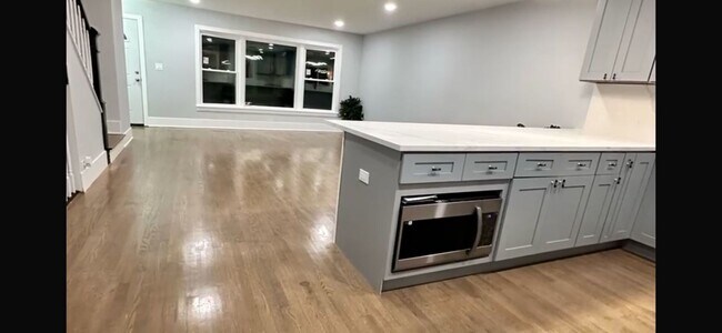 Foto del edificio - 6248 N Hoyne Ave