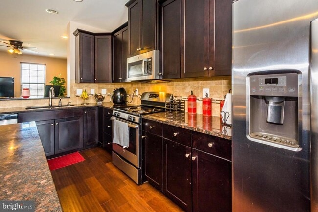 Building Photo - 9445 Virginia Jane Way
