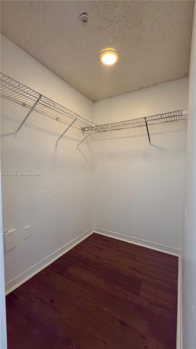 Building Photo - 4177 N Haverhill Rd