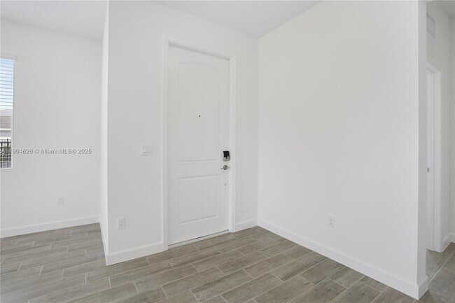 Building Photo - 19655 Barn Swallow Way