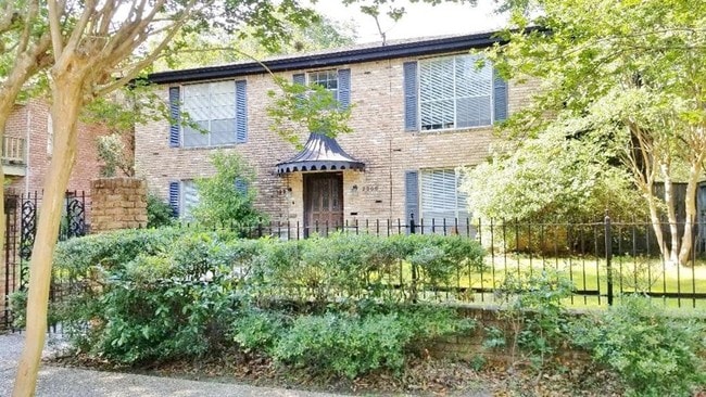Building Photo - 2302 Robinhood St