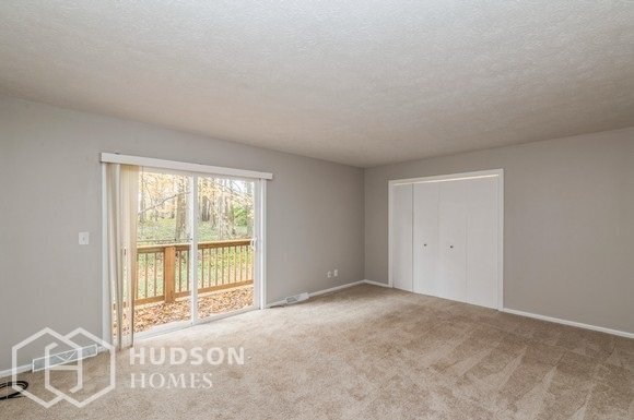 Building Photo - AVAILABLE NOW! - 8625 Tanglewood Trl, Chag...