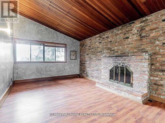 Photo du bâtiment - 901 Brimorton Dr