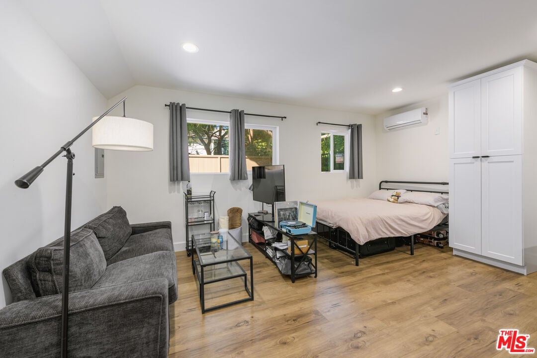 Foto principal - 11682 Hatteras St