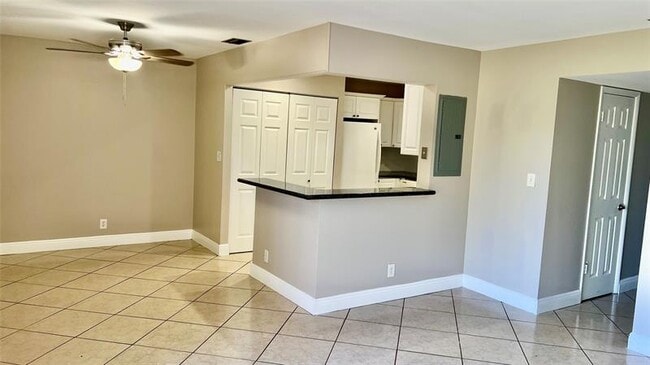 Building Photo - 1874 SW 81st Ln