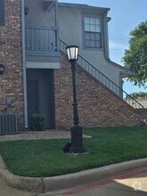 Building Photo - 3101 Townbluff Dr
