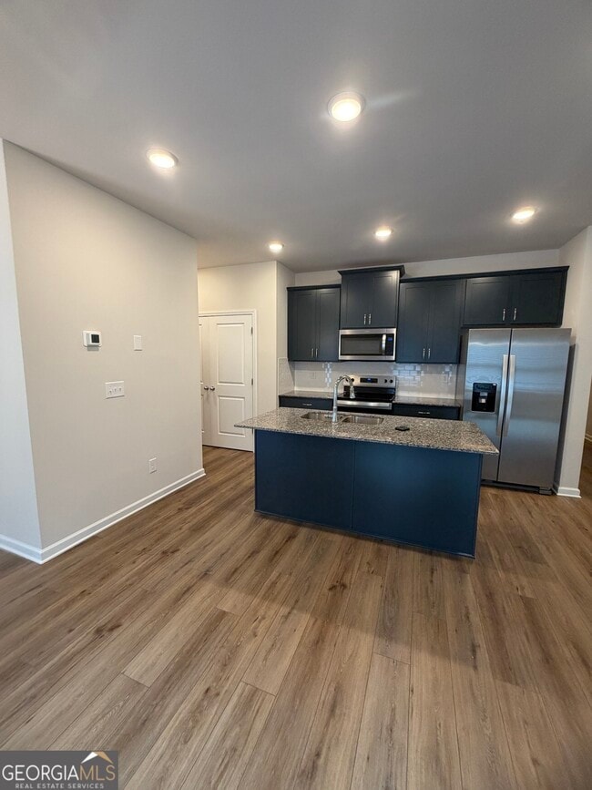 Building Photo - 6389 Sundowner Pl