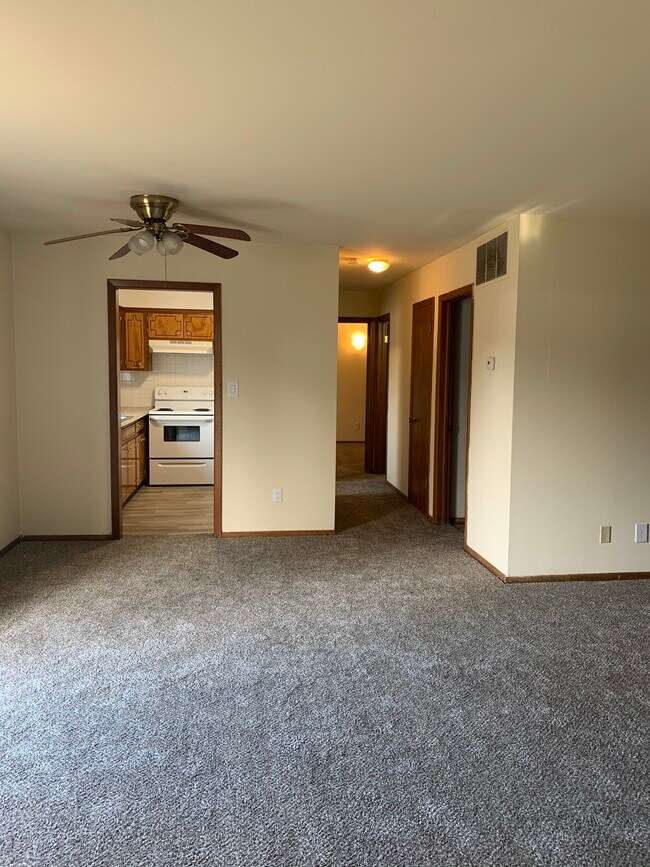 Fontainebleau Apartments in Topeka, KS