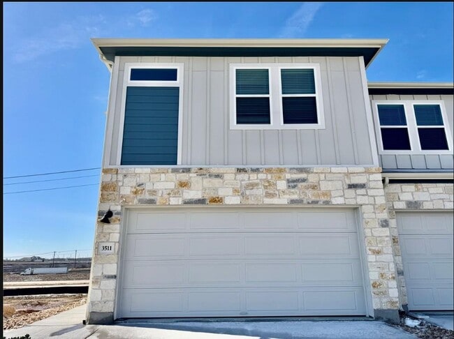 Building Photo - 3511 Turner Vlg Dr