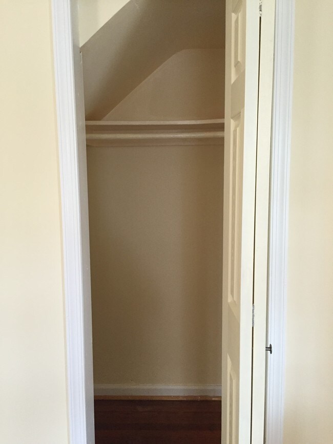 Foto del edificio - 8314 Flower Ave