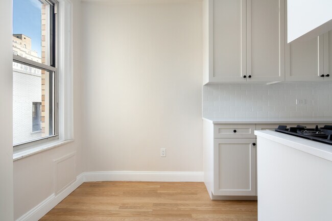 Foto del edificio - 639 West End Ave