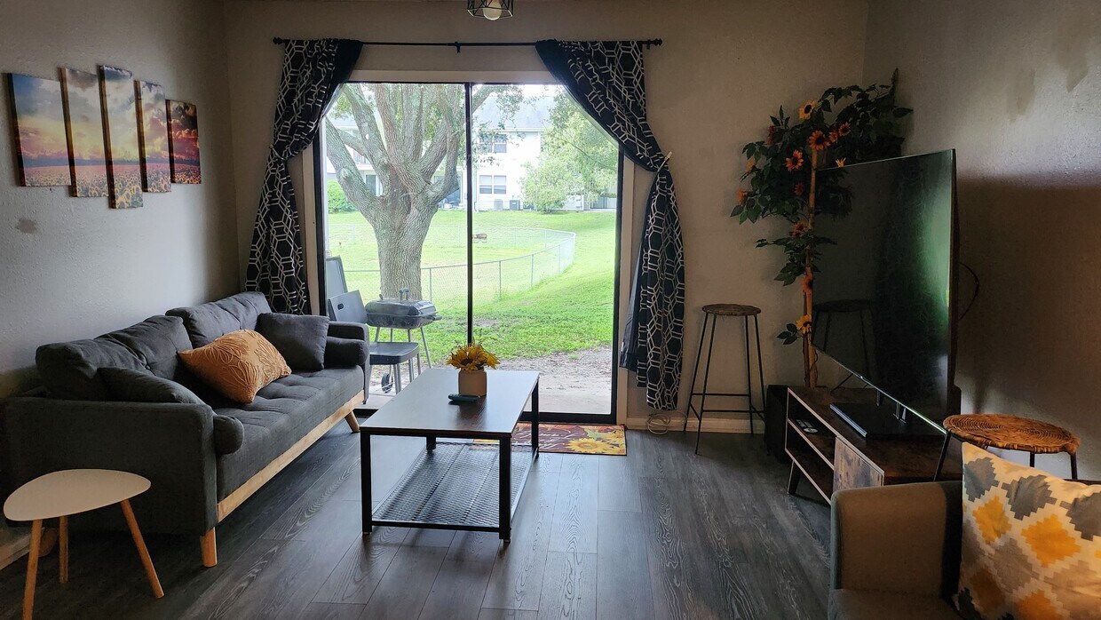 Foto principal - 5021 Terrace Palms Cir