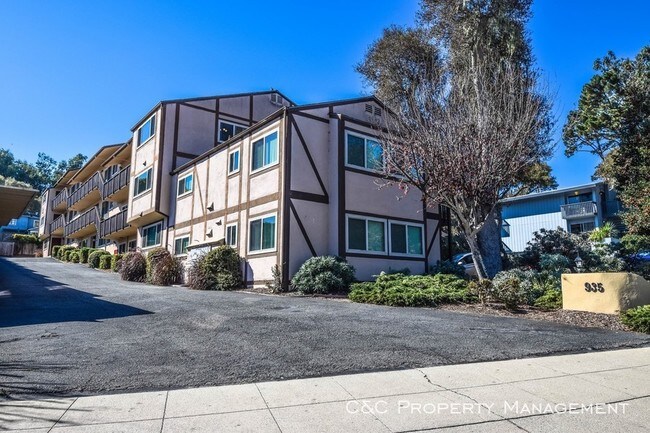 Building Photo - Pacific Grove Apartment Ocean Views