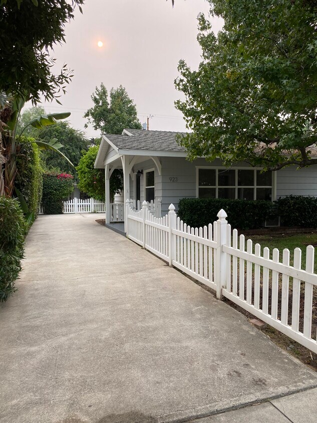 923 N Maple St, Burbank, CA 91505 House Rental in Burbank, CA