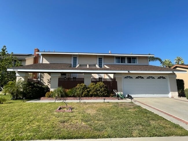 Building Photo - Light Bright 4 bedroom in Irvine