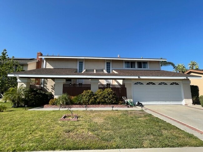 Foto del edificio - Light Bright 4 bedroom in Irvine