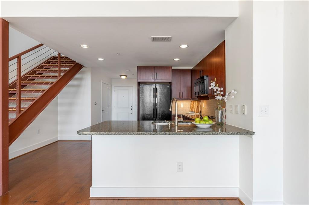 Foto principal - 1261 Caroline St NE