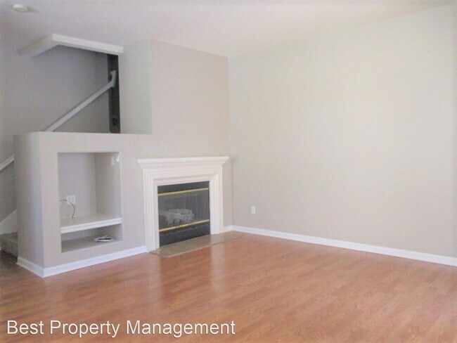 Building Photo - 2 br, 2.5 bath House - 3518 Madison Common