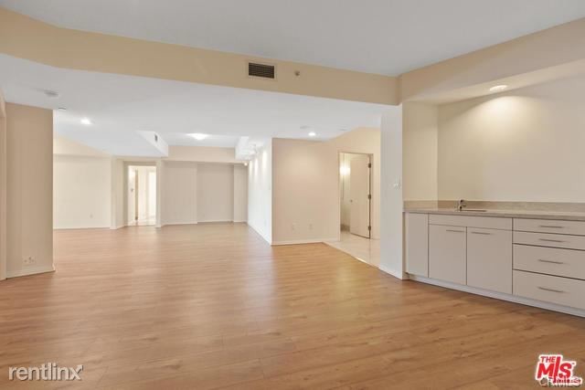 Building Photo - 13600 Marina Pointe Dr