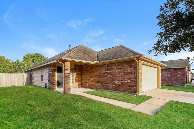Building Photo - 3911 Cary Creek Dr