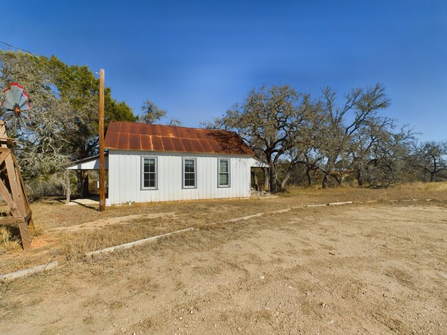 Foto del edificio - Historical Honey Creek School House