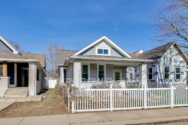 Foto del edificio - 1140 Hoyt Ave