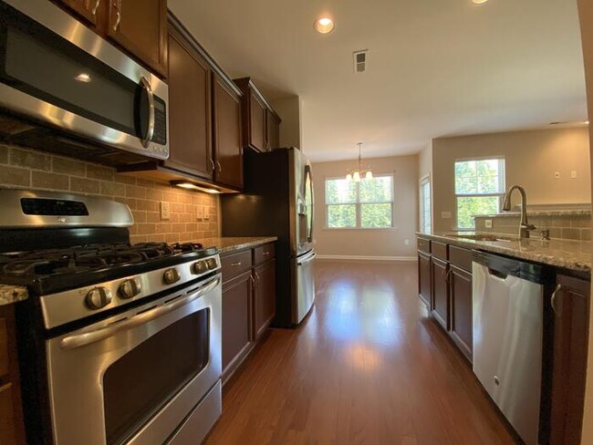 Foto del edificio - 148 Torrey Heights Ln