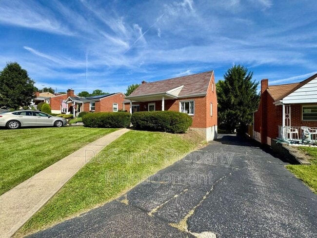 Building Photo - 1076 Thornwood Dr
