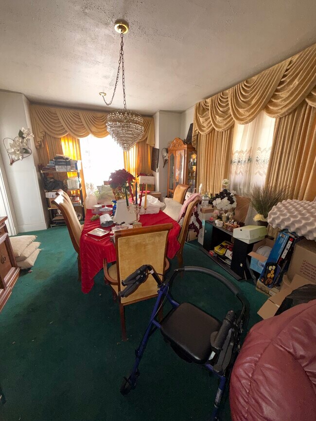 Foto del edificio - 3720 Manola Ave