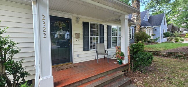 Building Photo - 2322 Walker Ave