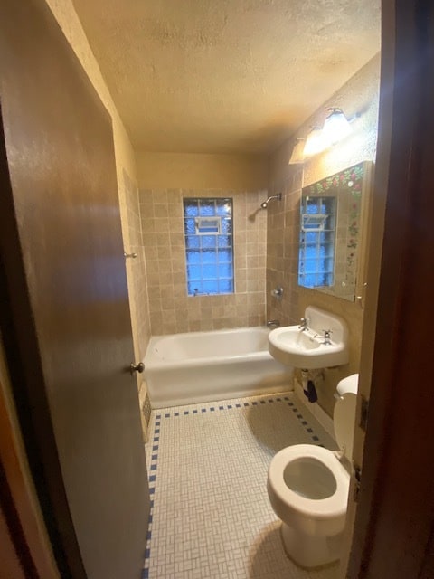 Building Photo - 2947 N 54th St