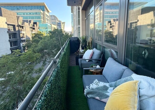 Foto del edificio - 527 Tenth Ave