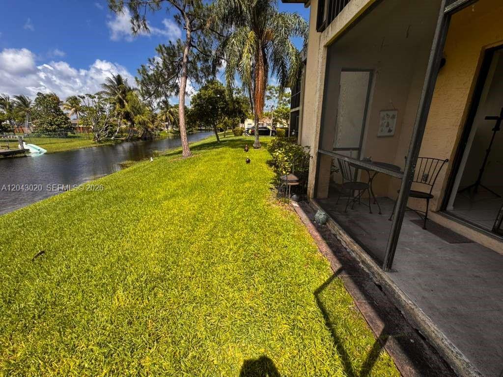 Foto del edificio - 9333 NW 1st Ct