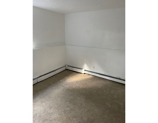 Foto del edificio - 707 Bedford St