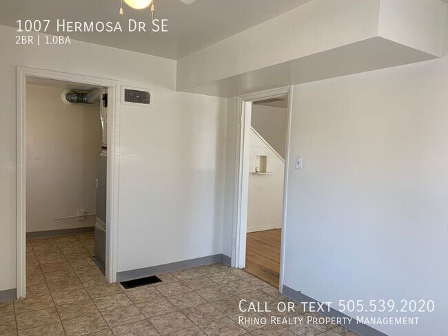 Foto del edificio - 1007 Hermosa Dr SE