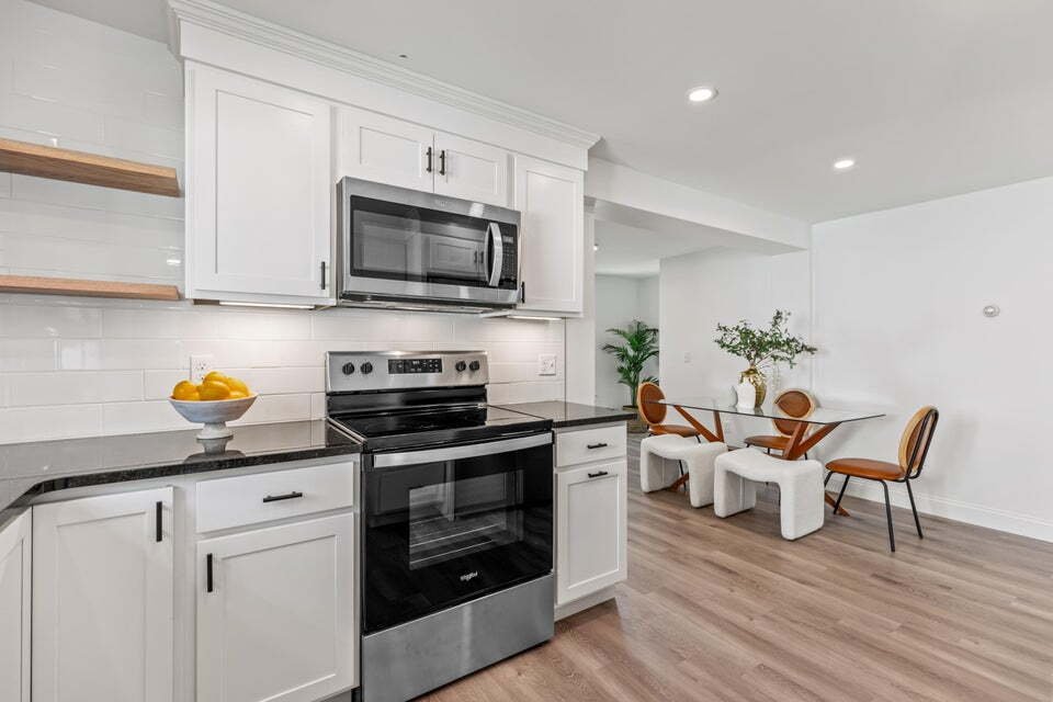 Foto principal - Move-In Ready! Updated Biddeford 3BR/2BA H...