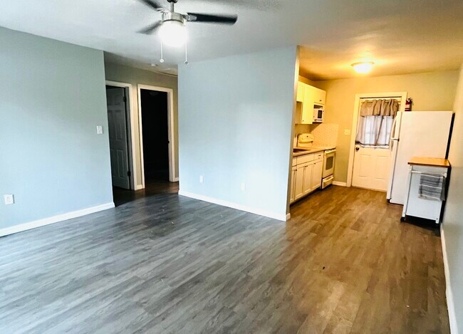 Foto del edificio - 9803 N Aster Ave