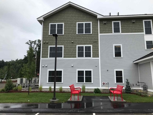 Building Photo - 10 E Ridge Dr