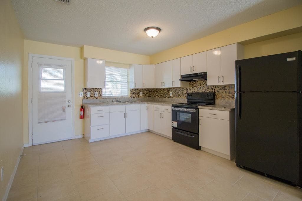 Primary Photo - 1008 S. HOAGLAND BLVD KISSIMMEE FL 34741
