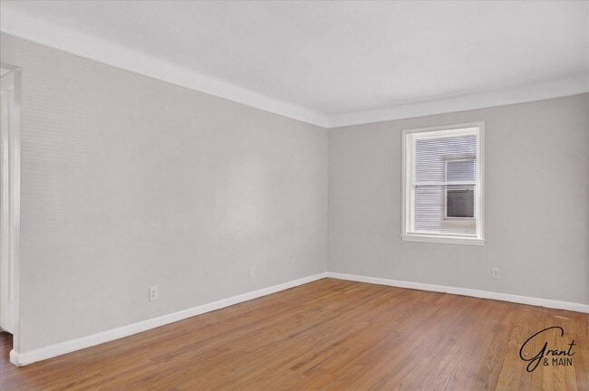 Building Photo - 20410 Five Pts St
