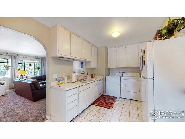 Building Photo - 2759 Leisure Dr