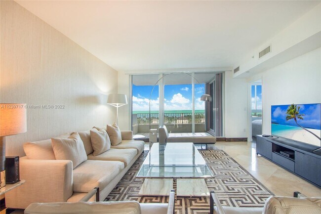 Foto del edificio - 785 Crandon Blvd