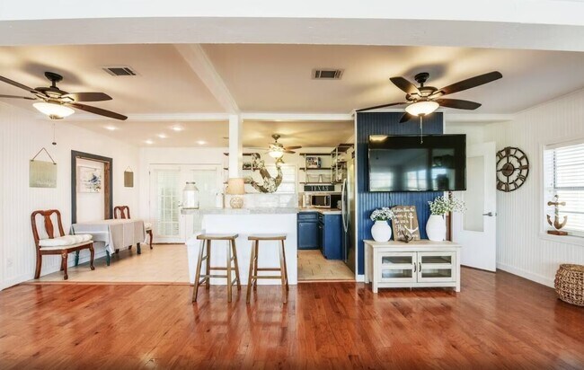 Foto del edificio - 610 Fort Velasco Dr