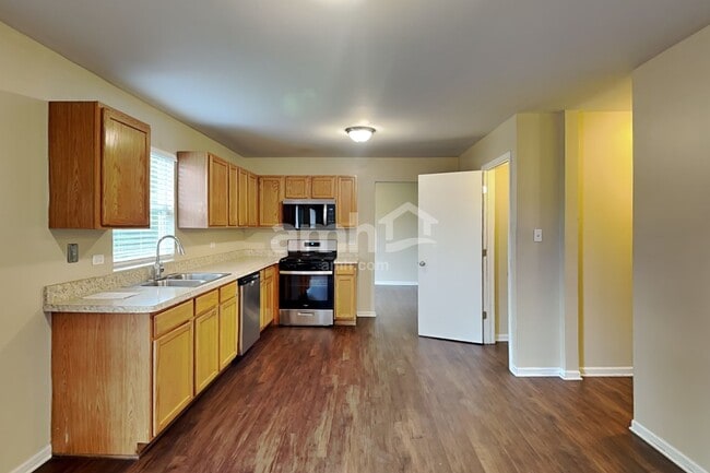 Building Photo - 5301 Sunmeadow Dr