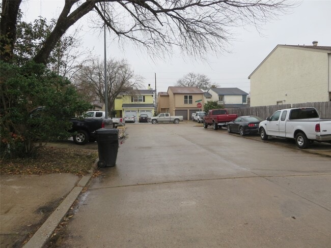 Foto del edificio - 4527 Terrace Manor Dr