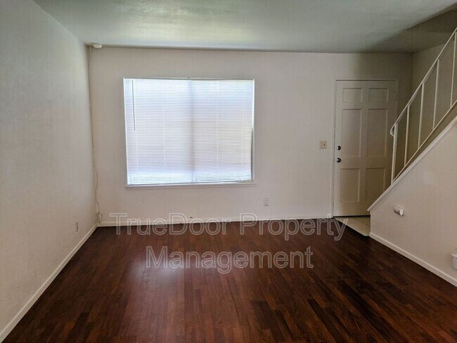 Building Photo - 19876 Inverness Ln