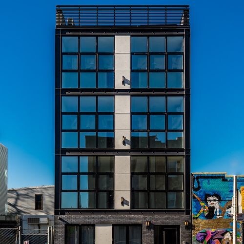 Building Photo - 1513 Gates Ave