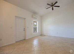 Building Photo - 1555 Blue Point Ave