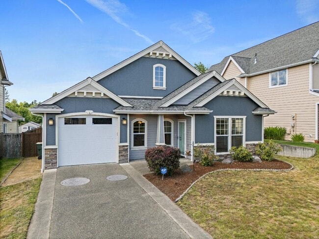 Building Photo - 3 bedroom 2 bath Home for Rent in Yelm!