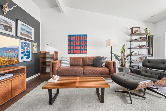 Building Photo - 5601 Woodrow Ave